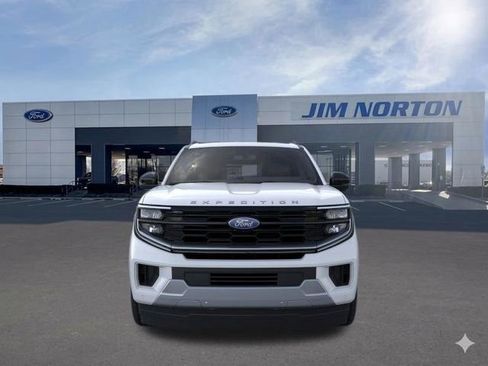 New 2026 Ford Expedition Platinum w/ Driver's Package AWD/4WD image 8
