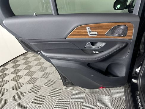 Certified 2026 Mercedes-Benz GLE 350 4MATIC image 24
