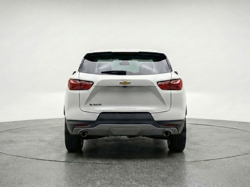 Used 2025 Chevrolet Blazer LT image 7