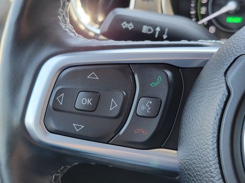 Used 2021 Jeep Wrangler Unlimited Sahara w/ Cold Weather Group AWD/4WD image 11