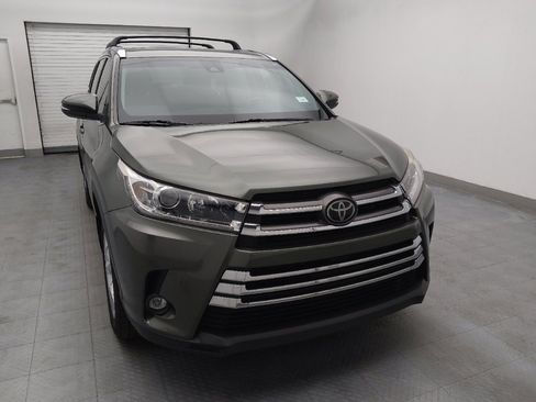 Used 2019 Toyota Highlander Limited image 14
