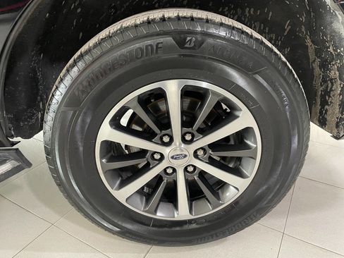 Used 2020 Ford Expedition XLT w/ Equipment Group 202A image 13