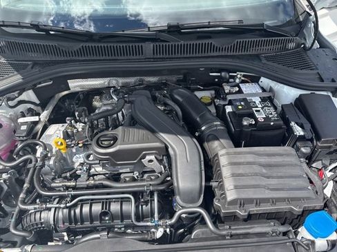 New 2026 Volkswagen Jetta SE FWD image 18