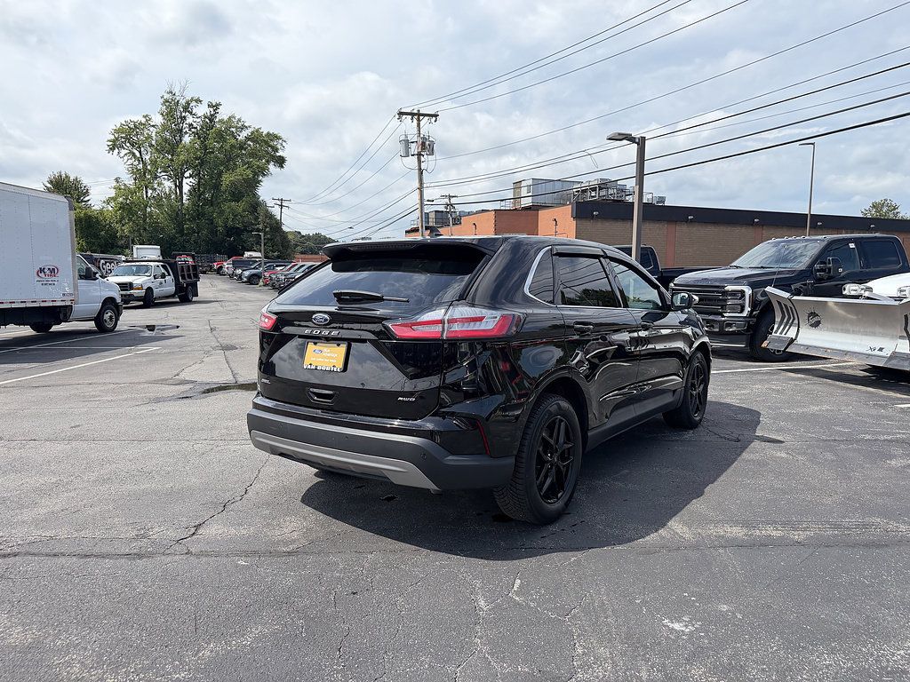 Certified 2023 Ford Edge SEL w/ Convenience Package AWD/4WD image 8