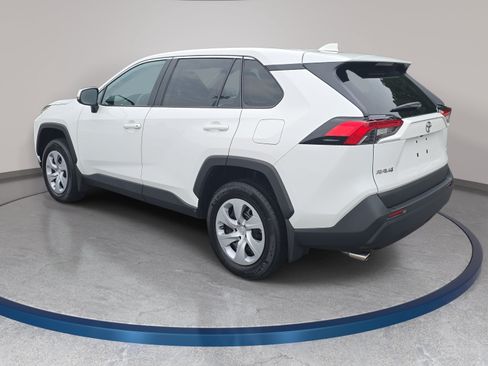 Used 2024 Toyota RAV4 LE FWD image 7