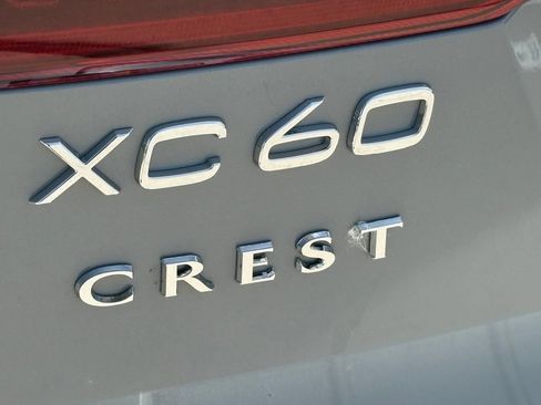 New 2026 Volvo XC60 B5 Plus w/ Protection Package Premier AWD/4WD image 9