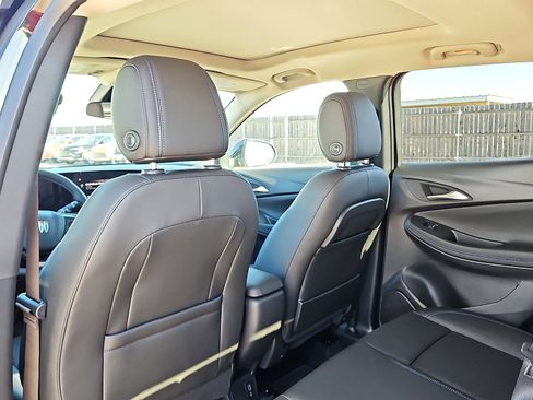New 2026 Buick Encore GX Sport Touring image 9
