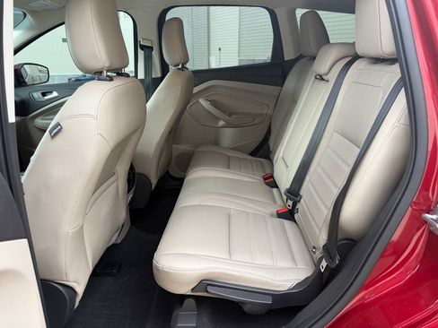 Used 2019 Ford Escape SEL AWD/4WD image 20