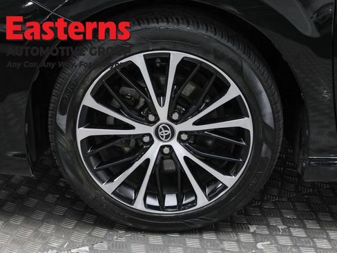 Used 2019 Toyota Camry SE image 30