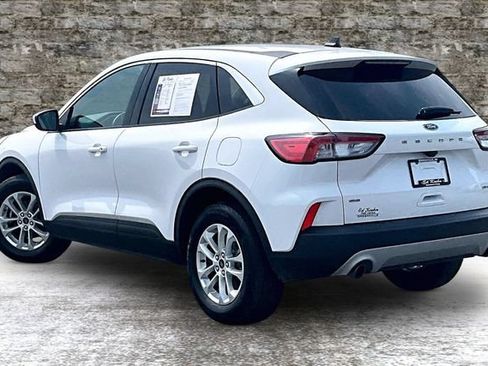 Used 2021 Ford Escape SE w/ Cold Weather Package AWD/4WD image 4