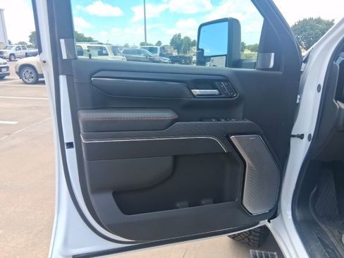 Used 2026 GMC Sierra 2500 AT4X AWD/4WD image 14