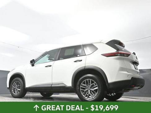 Used 2024 Nissan Rogue S AWD/4WD image 53