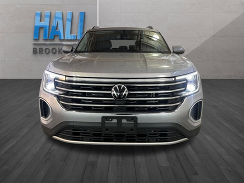 Certified 2026 Volkswagen Atlas SE AWD/4WD image 9