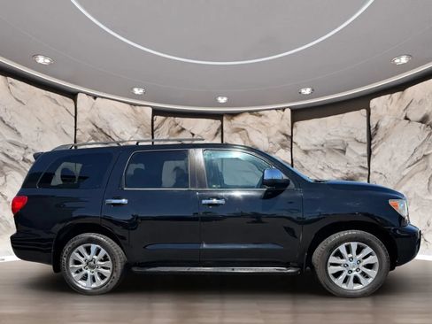 Used 2012 Toyota Sequoia Limited RWD image 4