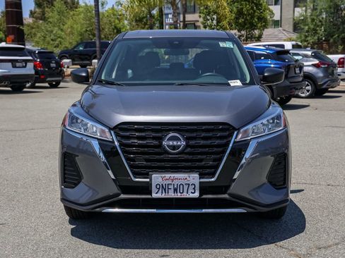 Used 2024 Nissan Kicks S FWD image 9