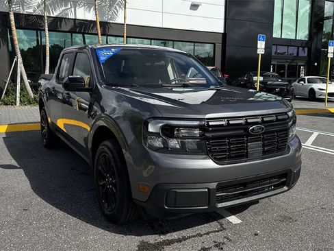 Used 2024 Ford Maverick Lariat w/ Black Appearance Package image 8