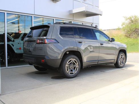 New 2026 Jeep Cherokee Laredo AWD/4WD image 8