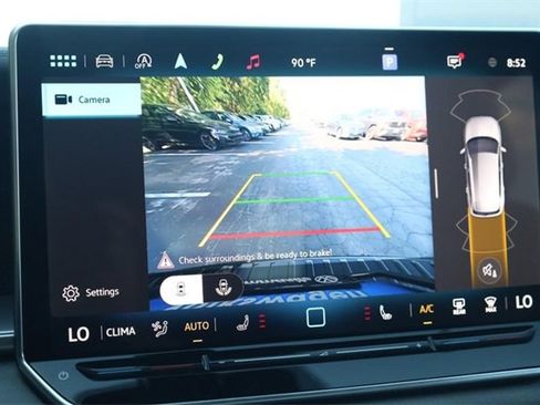 New 2025 Volkswagen Tiguan SE R-Line image 14