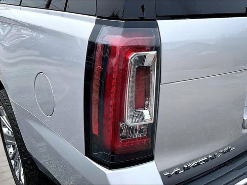 Used 2017 GMC Yukon XL Denali w/ Open Road Package RWD image 26