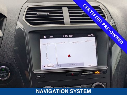 Used 2019 Ford Explorer XLT w/ Equipment Group 202A FWD image 32