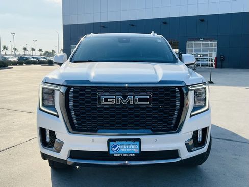 Used 2024 GMC Yukon XL Denali Ultimate image 2