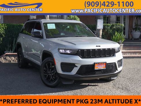 Used 2024 Jeep Grand Cherokee Altitude RWD image 1