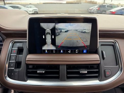 Used 2023 Chevrolet Suburban High Country w/ LPO, Illumination Package image 20