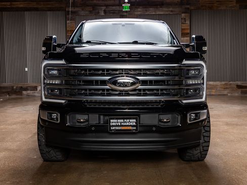 Used 2024 Ford F350 Platinum image 2