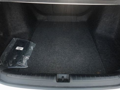 Used 2019 Kia Sorento FWD w/ LX Convenience Package image 16