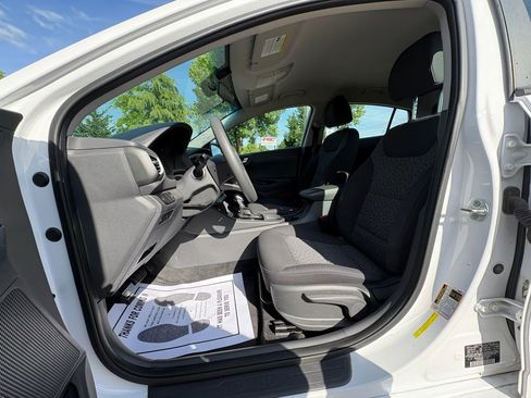 Used 2018 Hyundai Ioniq Blue FWD image 8