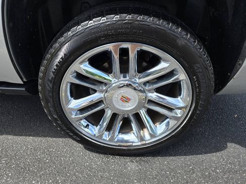 Used 2014 Cadillac Escalade Platinum AWD/4WD image 11