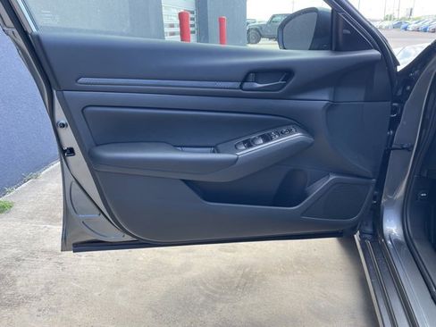 New 2025 Nissan Altima 2.5 S image 14