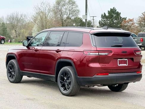 New 2026 Jeep Grand Cherokee L 4WD image 8