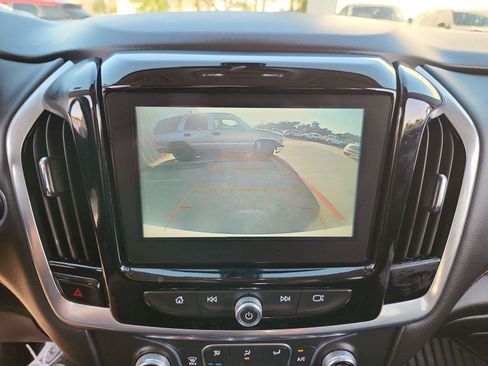 Used 2019 Chevrolet Traverse LT w/ LPO, 'HIT The Road' Package FWD image 15