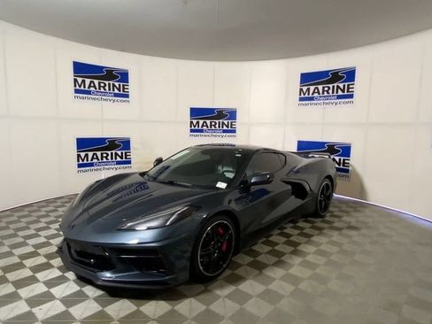Used 2021 Chevrolet Corvette Stingray Coupe w/ Z51 Performance Package RWD image 6
