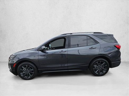 Used 2023 Chevrolet Equinox RS FWD image 9