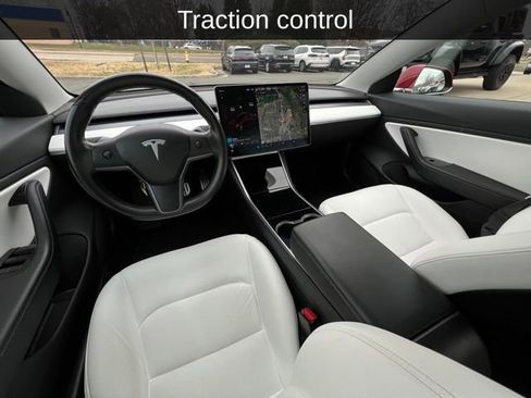 Used 2018 Tesla Model 3 Long Range image 5