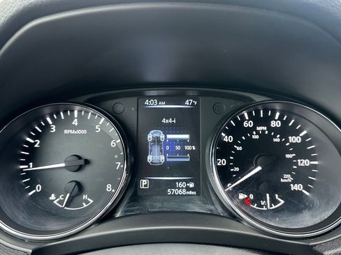 Used 2017 Nissan Rogue SL image 24