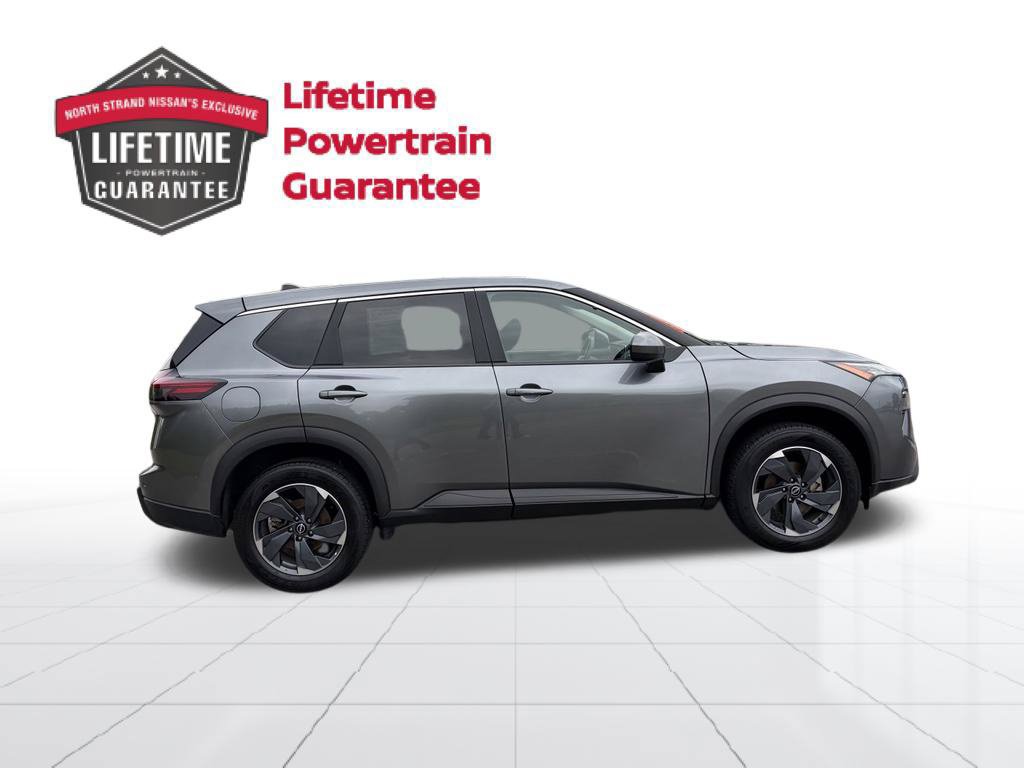 Certified 2025 Nissan Rogue SV FWD image 7