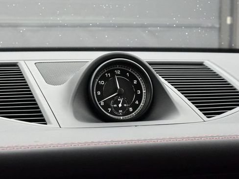 Certified 2023 Porsche Macan GTS AWD/4WD image 11