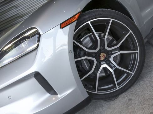 Certified 2025 Porsche Taycan image 12