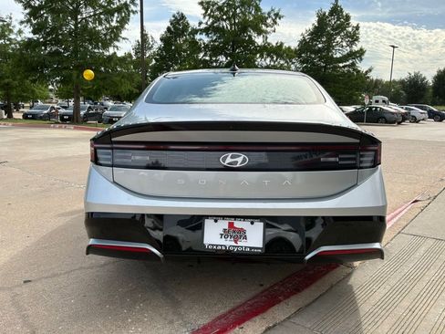 Used 2025 Hyundai Sonata SEL FWD image 7