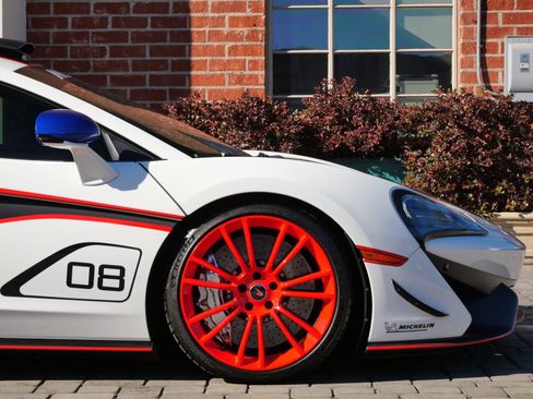 Used 2018 McLaren 570S Coupe image 7