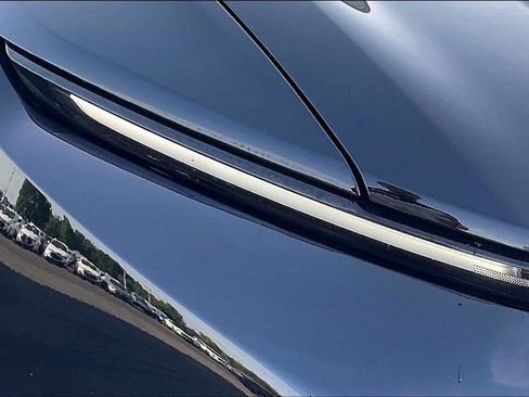 Used 2025 Chevrolet Equinox EV LT FWD image 26