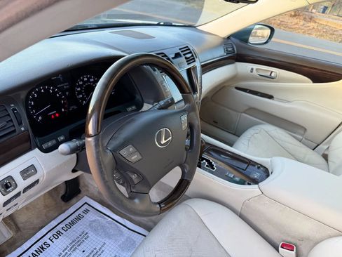 Used 2007 Lexus LS 460 LS 460 Sedan 4D image 17