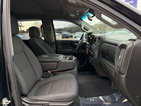 Used 2019 Chevrolet Silverado 1500 Custom Trail Boss image 23