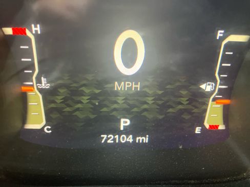 Used 2020 Jeep Wrangler Unlimited Sahara AWD/4WD image 16
