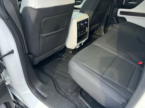 Used 2025 GMC Hummer EV 3X image 13