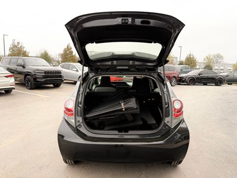 Used 2012 Toyota Prius C One FWD image 40