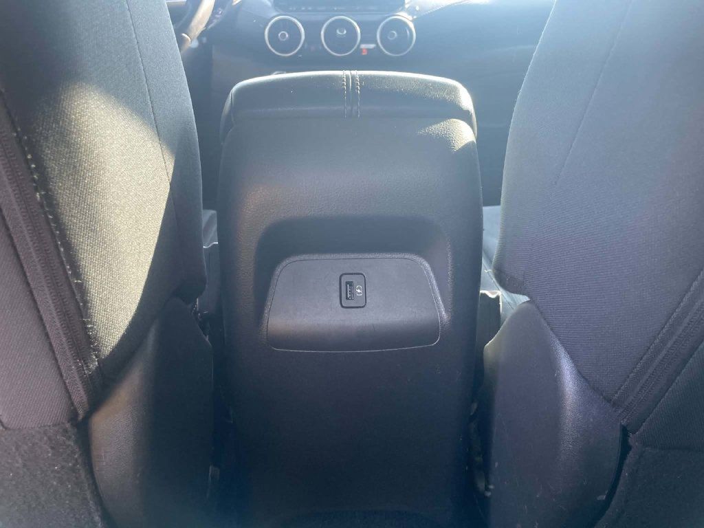 Used 2024 Nissan Sentra SV FWD image 17